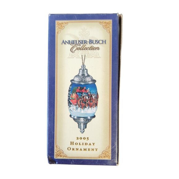2005 Anheuser-Busch Budweiser Clydesdales Holiday Christmas Ornament 3.5" - Picture 2 of 3